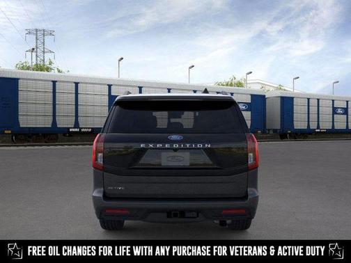 2025 Ford Expedition Active