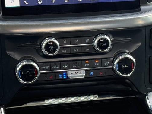 OXFORD WHITE 2023 Ford F-150 LARIAT