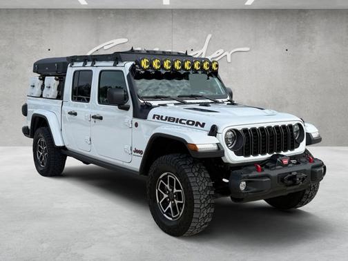 Bright White Clearcoat 2024 Jeep Gladiator RUBICON