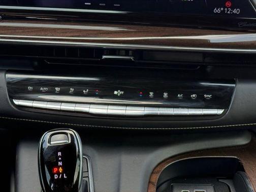 2022 Cadillac Escalade ESV Sport Platinum