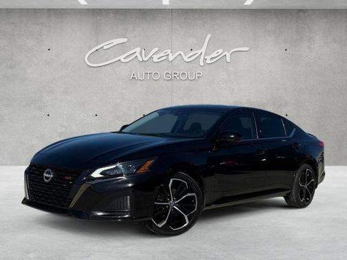 2023 Nissan Altima SR Intelligent AWD