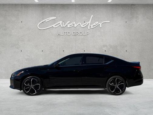 2023 Nissan Altima SR Intelligent AWD