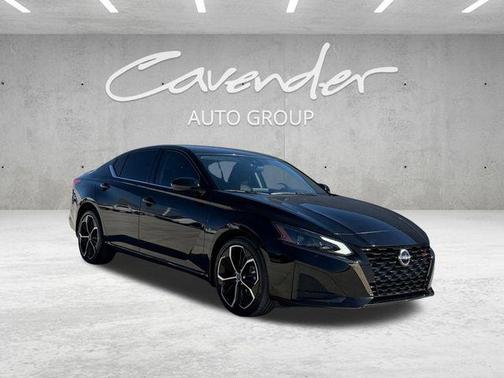 2023 Nissan Altima SR Intelligent AWD