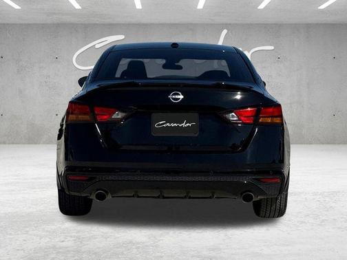 2023 Nissan Altima SR Intelligent AWD