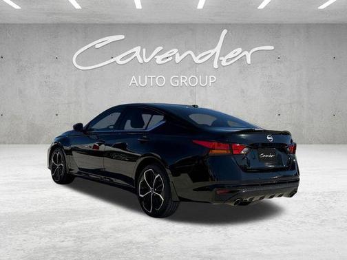 2023 Nissan Altima SR Intelligent AWD