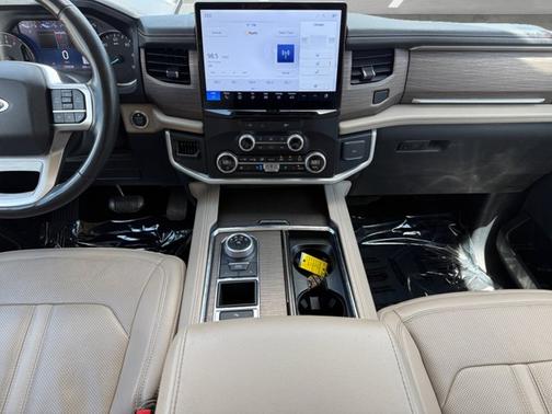 ICONIC SILVER METALLIC 2024 Ford Expedition LIMITED