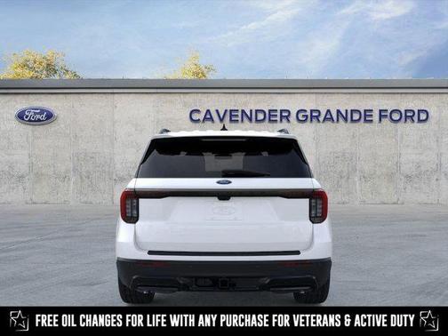 2025 Ford Explorer ST-Line