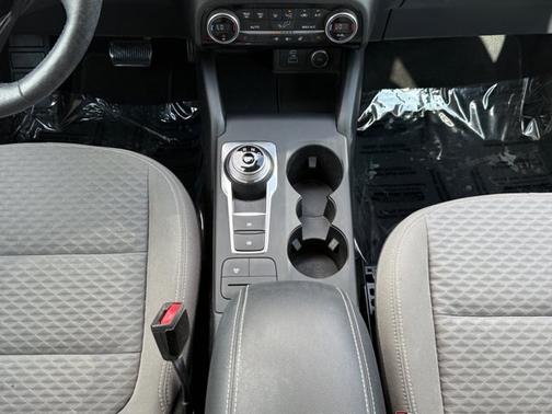 CARBONIZED GRAY 2021 Ford Escape SE
