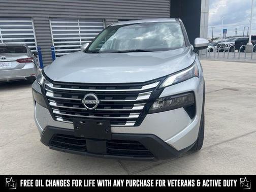 2024 Nissan Rogue SV