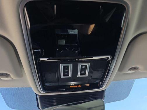 2022 Land Rover Range Rover Velar P250 S