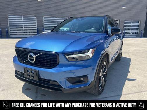2020 Volvo XC40 T5 R-Design