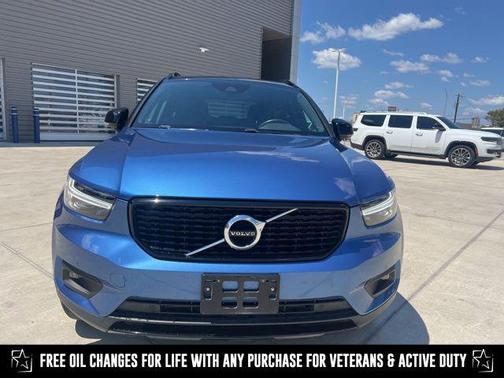2020 Volvo XC40 T5 R-Design