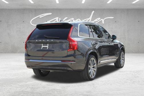 2025 Volvo XC90 B6 Core