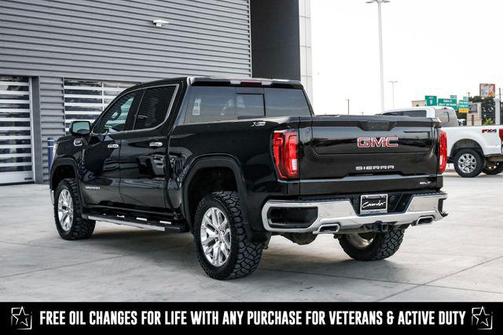 2022 GMC Sierra 1500 SLT