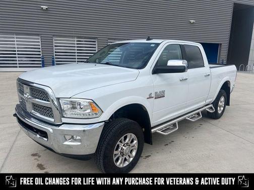 2017 RAM 2500 Laramie Crew Cab 4x4 6'4' Box