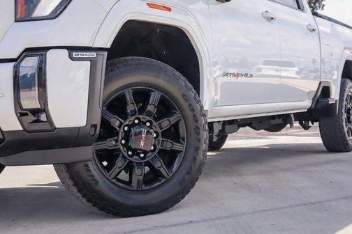 2024 GMC Sierra 2500 AT4