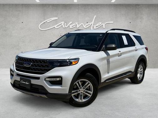 STAR WHITE MET TRI-COAT 2023 Ford Explorer XLT