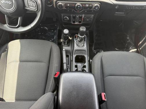 Snazzberry Pearlcoat 2021 Jeep Wrangler Unlimited SPORT