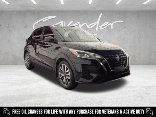 2023 Nissan Kicks SV
