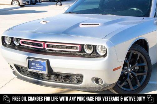 2022 Dodge Challenger SXT
