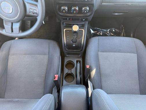 Black Clearcoat 2016 Jeep Patriot Sport