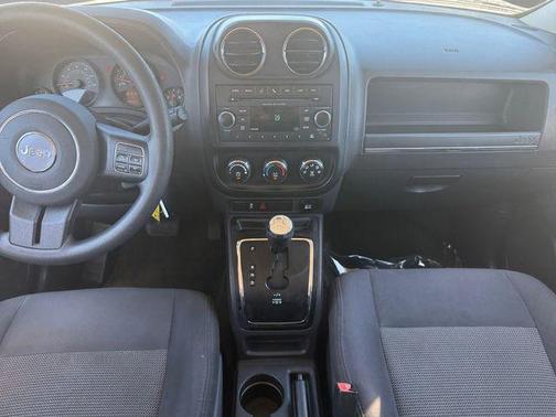 Black Clearcoat 2016 Jeep Patriot Sport