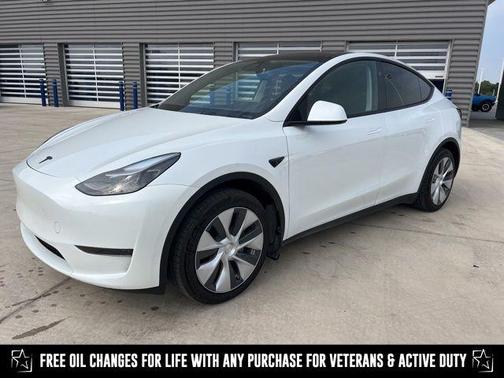 2024 Tesla Model Y Long Range Dual Motor All-Wheel Drive