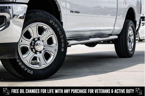2020 RAM 2500 Tradesman Crew Cab 4X4 6'4' Box