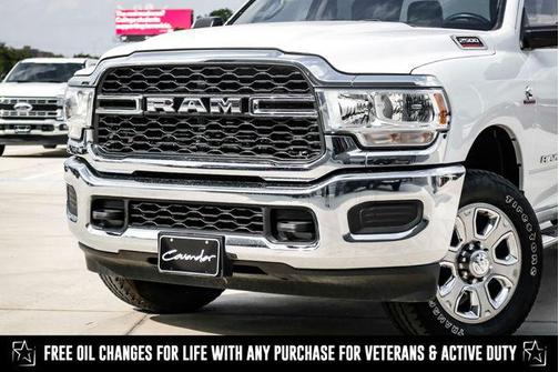 2020 RAM 2500 Tradesman Crew Cab 4X4 6'4' Box