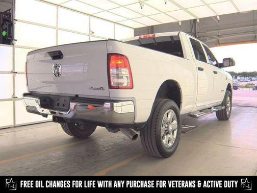 2020 RAM 2500 Tradesman Crew Cab 4X4 6'4' Box