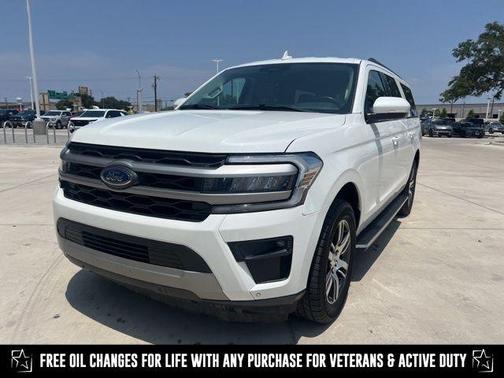 2022 Ford Expedition Max XLT
