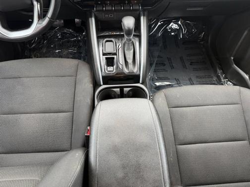 Summit White 2023 Chevrolet Colorado LT