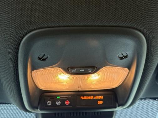 Summit White 2023 Chevrolet Colorado LT