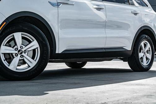 2021 Kia Sorento LX