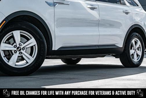 2021 Kia Sorento LX