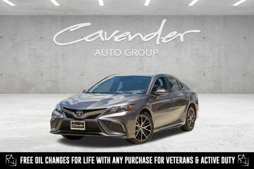 2022 Toyota Camry SE