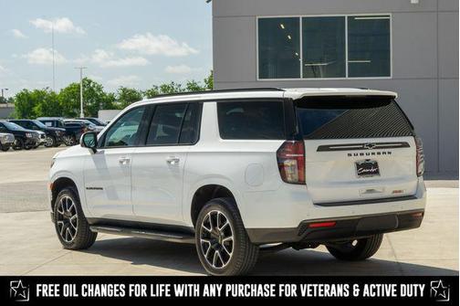 2021 Chevrolet Suburban RST