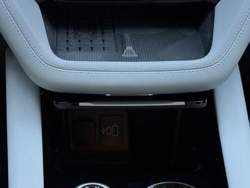 RAPID RED MET TINTED CC 2025 Ford Explorer PLATINUM