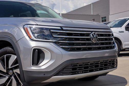2024 Volkswagen Atlas 2.0T SE w/Technology 4MOTION