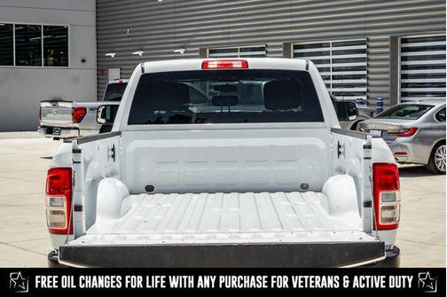 2022 RAM 2500 Tradesman Crew Cab 4x4 8' Box
