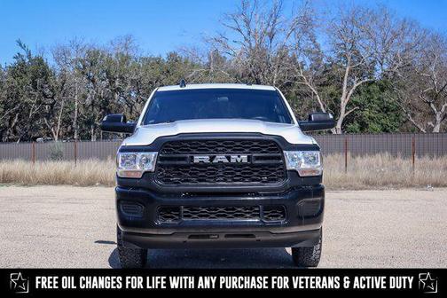 2022 RAM 2500 Tradesman Crew Cab 4x4 8' Box