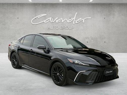 Midnight Black Metallic 2025 Toyota Camry SE