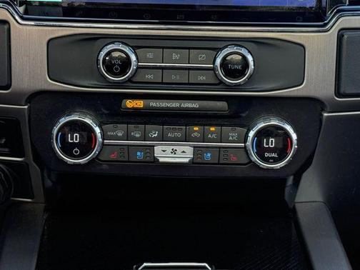 Black Metallic 2022 Ford F-350 Platinum