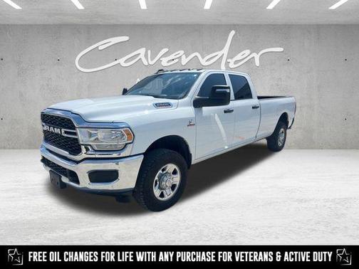 2024 RAM 2500 Tradesman Crew Cab 4x4 8' Box