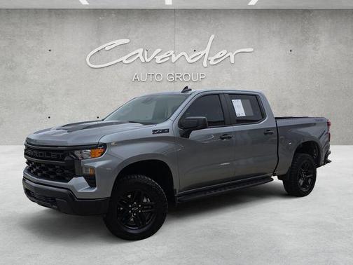 Sterling Gray Metallic 2024 Chevrolet Silverado 1500 Custom Trail Boss