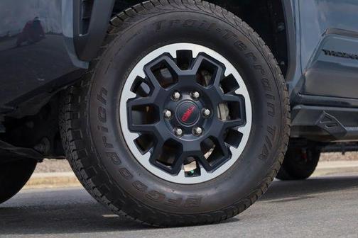 2024 Toyota Tacoma TRD Off-Road
