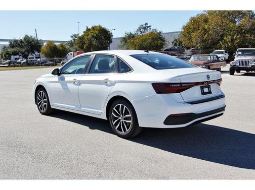 2026 Volkswagen Jetta 1.5T SE