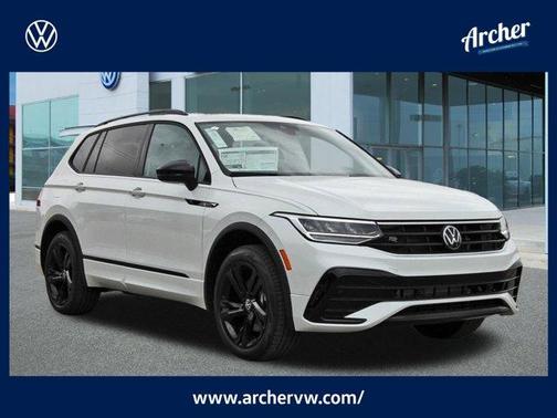 2024 Volkswagen Tiguan 2.0T SE R-Line Black