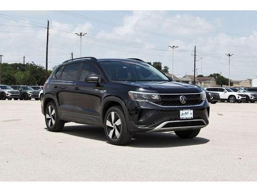 Deep Black Pearl Effect 2024 Volkswagen Taos 1.5T S