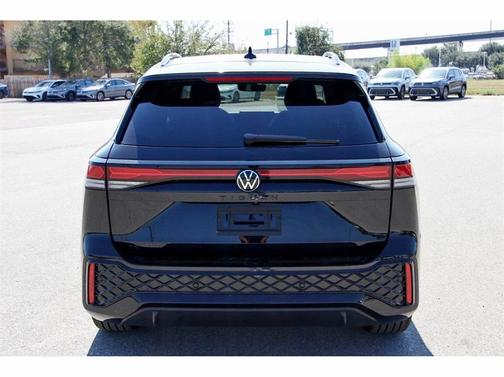 2025 Volkswagen Tiguan 2.0T SE R-Line Black
